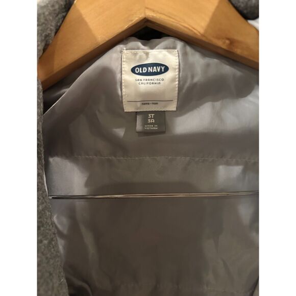 Old Navy Girl Grey Pea Coat Button Down Style & Thick - Size 3T - Picture 3 of 12